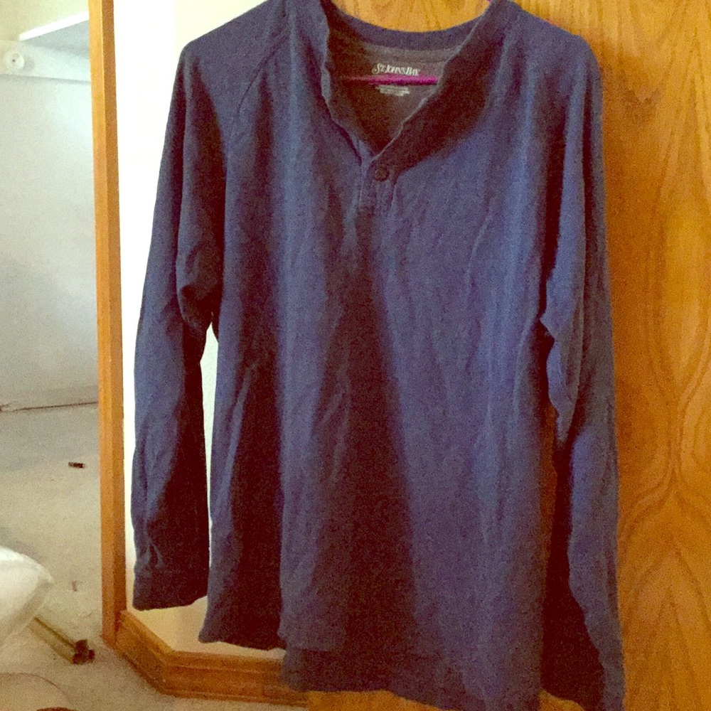 Long sleeve men’s shirt